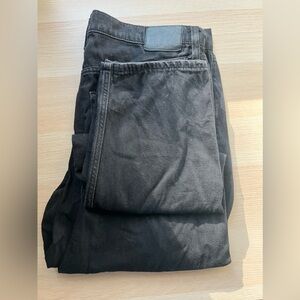 Women’s ripped jeans